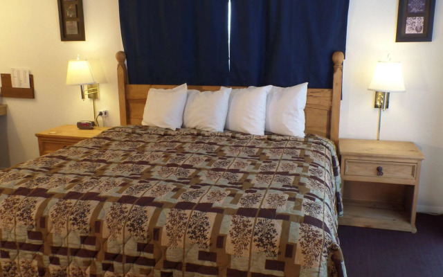 Peak To Peak Lodge