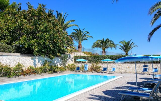 Case con piscina - Residence Amica