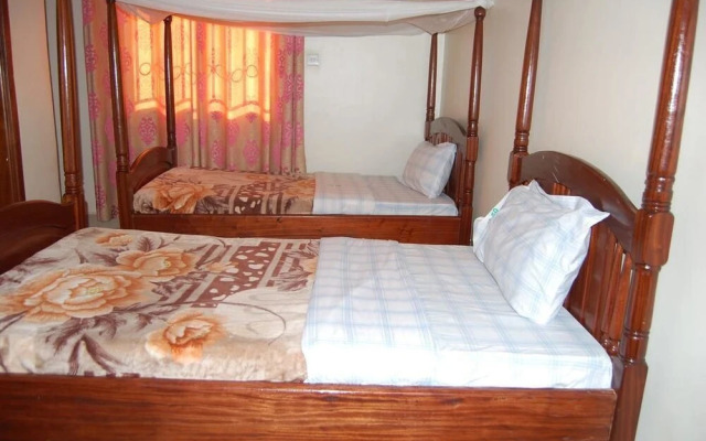 Uhuru 50 Hotel