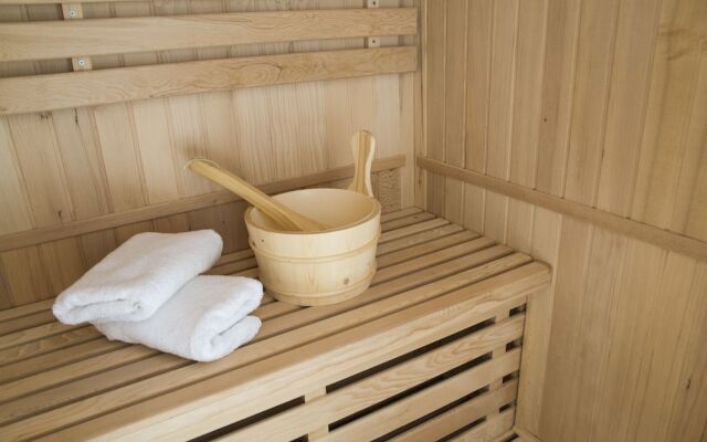 Leo Apartments Old Town Residence