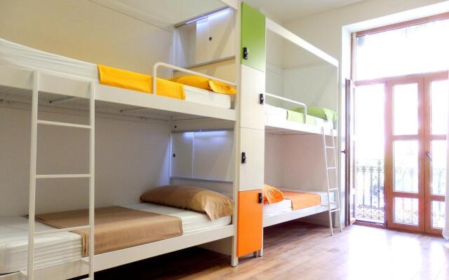 Urban Youth Hostel