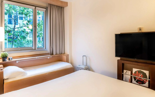 ibis Barcelona Pza Glories 22 Hotel