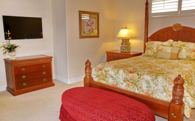 Pet-friendly Waterfront Home Near Beach With Pool