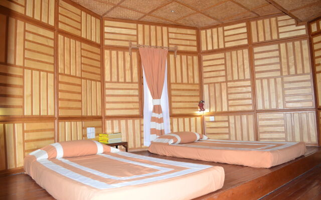 Kaday Aung Hotel