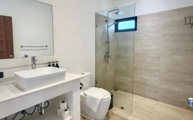 Villa Sawadee, 2br, 500m from the beach