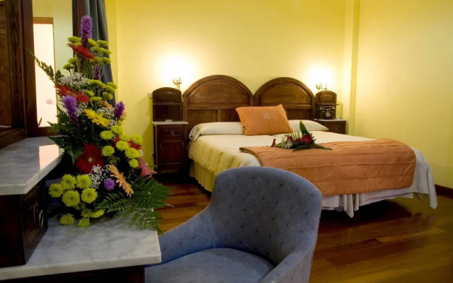 Rural Casa de los Camellos Hotel