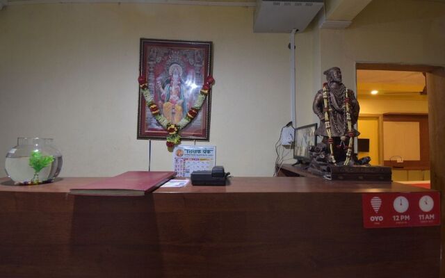 OYO 23516 Hotel Laxmi