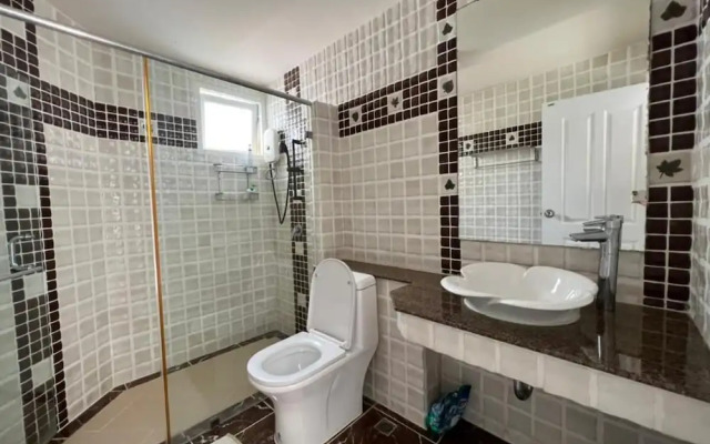 RIM Chaam By RoomQuest