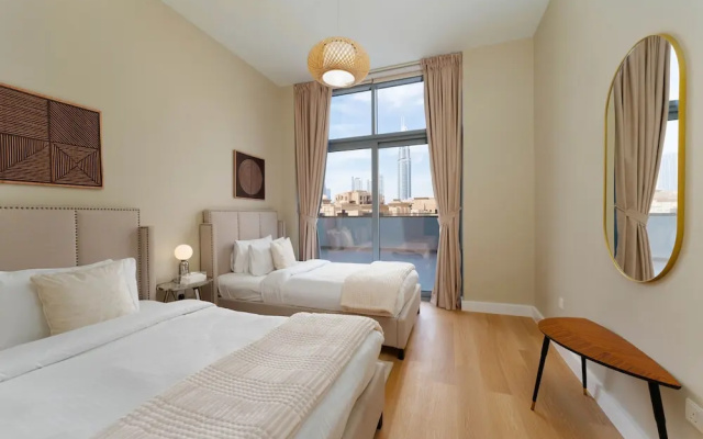 Maison Privee - Classy Apt w/ Terrace & Direct Burj Khalifa Views