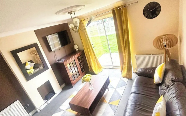 Doncaster -very Quiet-private Parking-dog Friendly