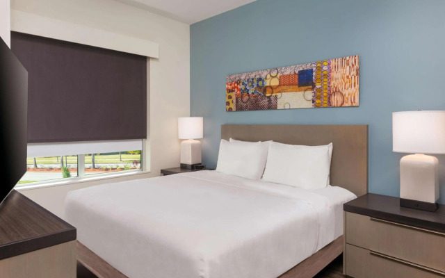 Hyatt House Orlando Airport