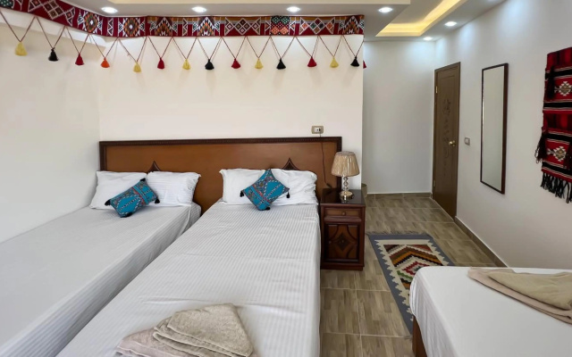 Atlantis Pyramids Inn
