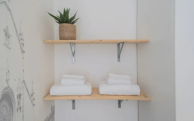 Old Court Hideaway by Rent all Como