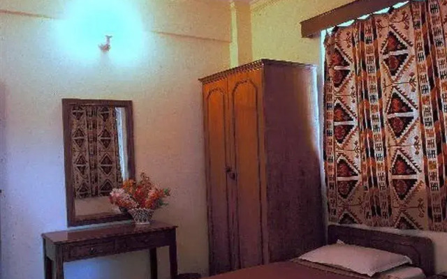 Town House Resort Candolim (Magnum Resort)