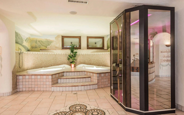 Alpine Nature Hotel Stoll