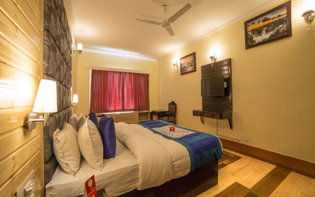 OYO 5174 Hotel Pamposh