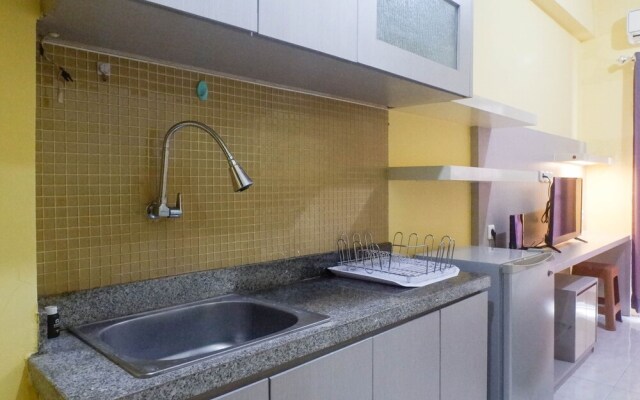 Relaxing Studio Apartment At Puri Mas