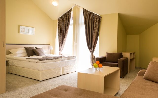 SG Seven Seasons Hotel & Spa