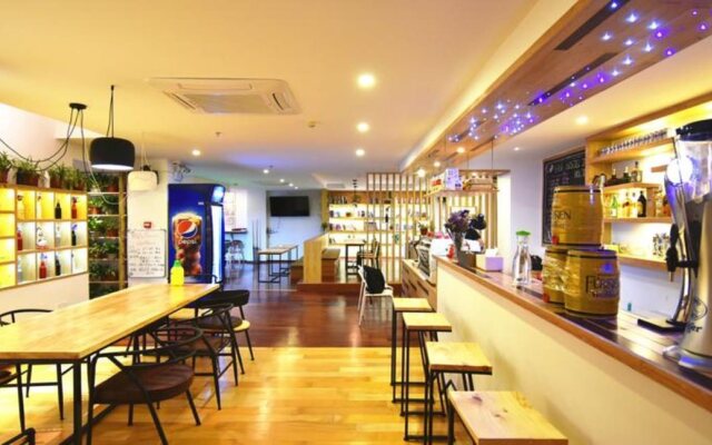 Ease Hostel