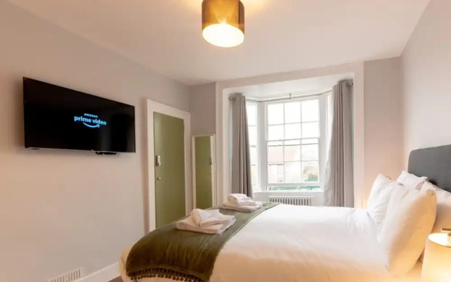 Old Town Trinity Apt No 3 By Adliv