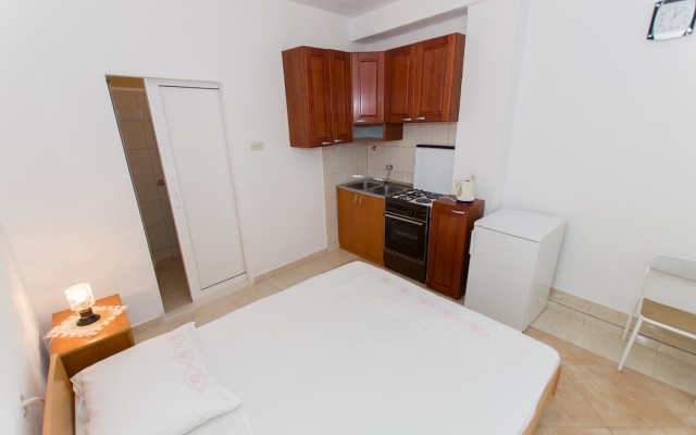 Studio apartment Miljko SA2 Brela, Riviera Makarska