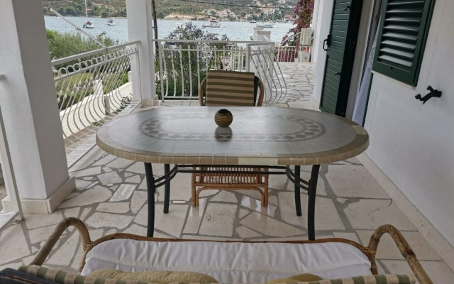 Srđan - 10 m From the Beach - A2