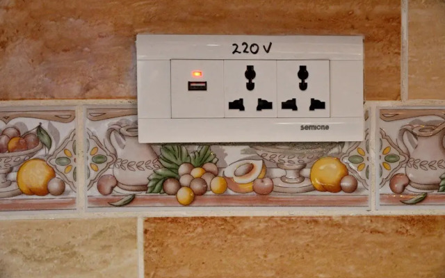 Modern and Central With Private Roof Deck