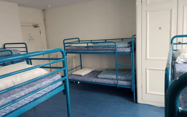 Smart Sea View Brighton Hostel