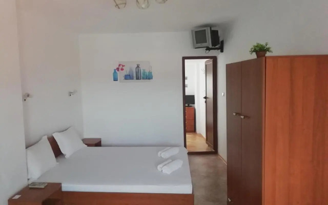 Guest House Kera