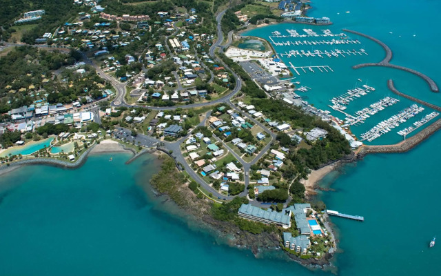 Sea Star Apartments