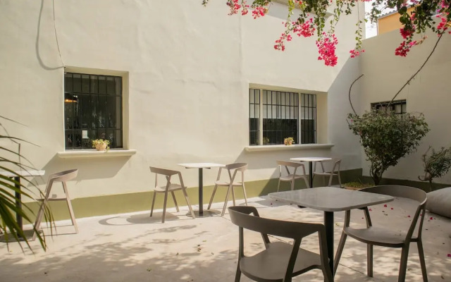 w Impressive 5BR w Terrace in Miraflores