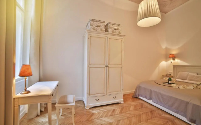 Nadi's Home – Heart of Budapest