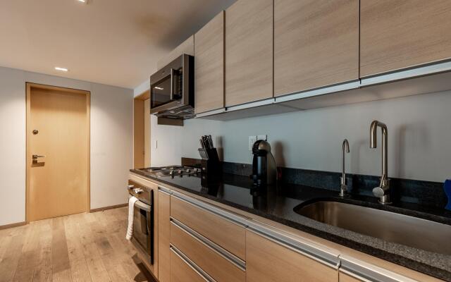 Luxury 1br Condo with Balcony in Polanco