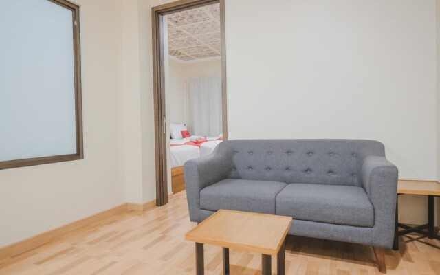 RedDoorz Plus near Soekarno Hatta Airport 2