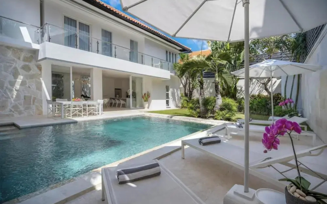 Villa Manis Cantik