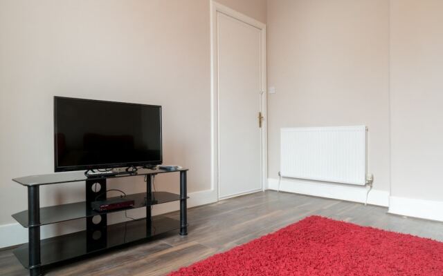 Newly Refurbished 1 Bedroom Flat
