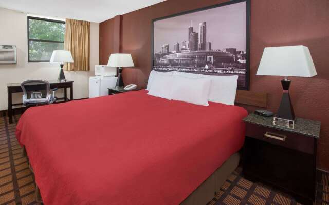 Super 8 by Wyndham Chicago IL