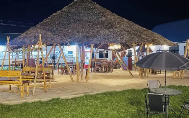Dream Stay Lodge and Restaurant