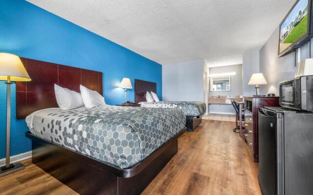 Super 8 by Wyndham Portsmouth - Norfolk