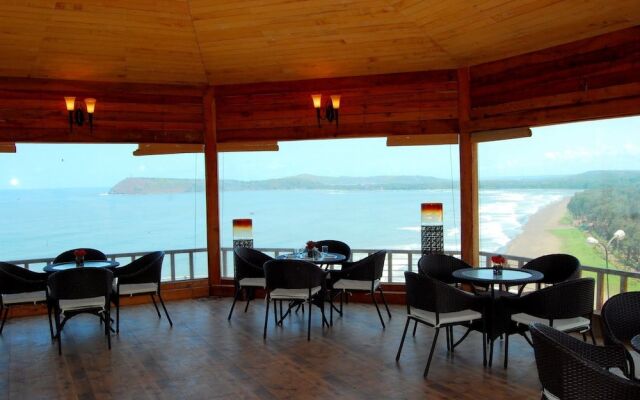 Kohinoor Samudra Beach Resort