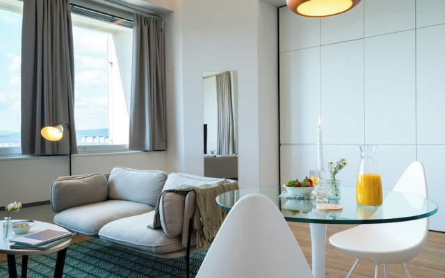 Vienna Residence, Philips Haus - Europlaza