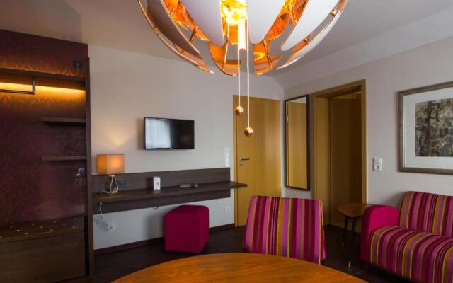 Hotel Parqeo Im A66