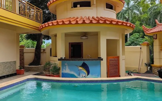 Hotel Pacific Pearl