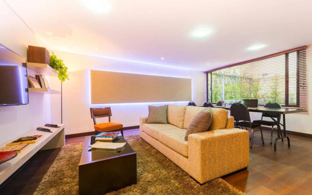 Nico ApartaSuites
