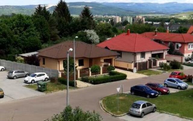 Orsika HillTop Apartman