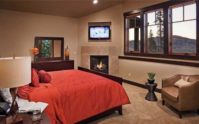 Granite Falls Chalet