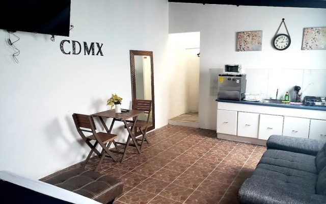 Singular Polanco Goldsmith