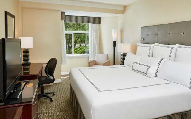 Granville Island Hotel