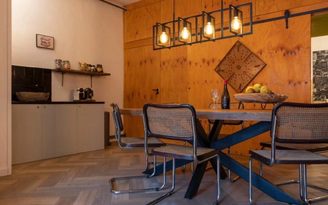 Passage, spacious apartment in historic center