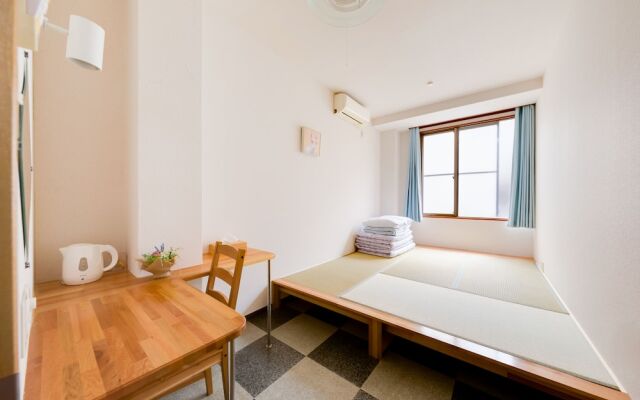 Yolee Guest House